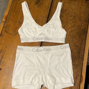Calvin Klein 2 piece Set
